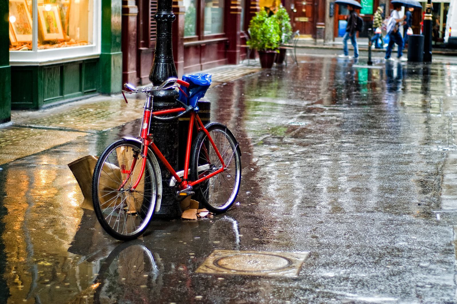 Gia Quen Em Nguyen Si Kha • Rainy Day Memories • 2023